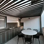 Ciotola - Parcheggio Privato, Aeroporto A 5 Minuti Apartamento *