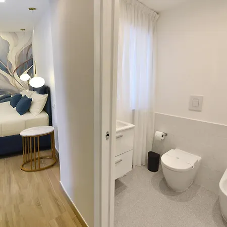 Apartment Ciotola - Parcheggio Privato, Aeroporto A 5 Minuti *