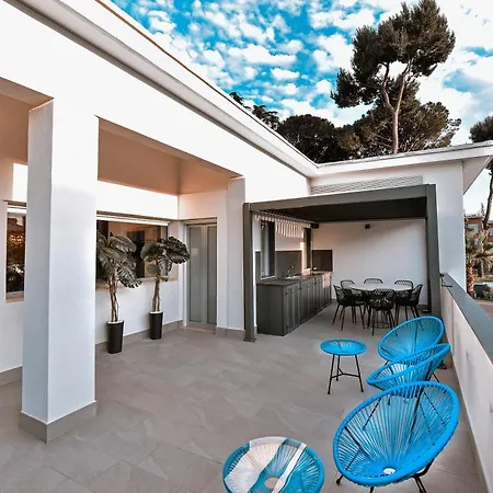 Appartement Ciotola - Parcheggio Privato, Aeroporto A 5 Minuti