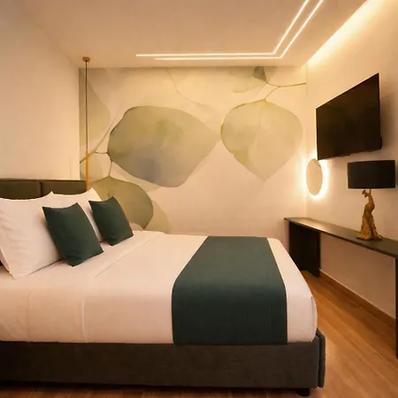 Ciotola - Parcheggio Privato, Aeroporto A 5 Minuti Appartement *