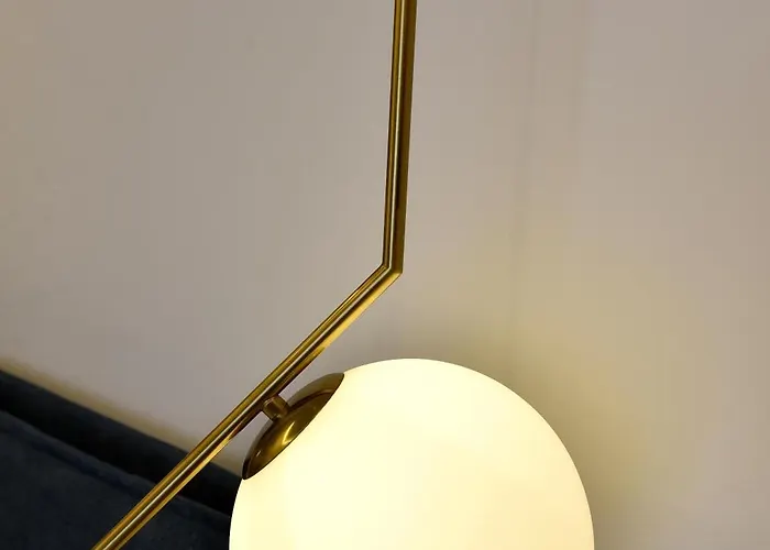 Ciotola - Parcheggio Privato, Aeroporto A 5 Minuti Appartement *