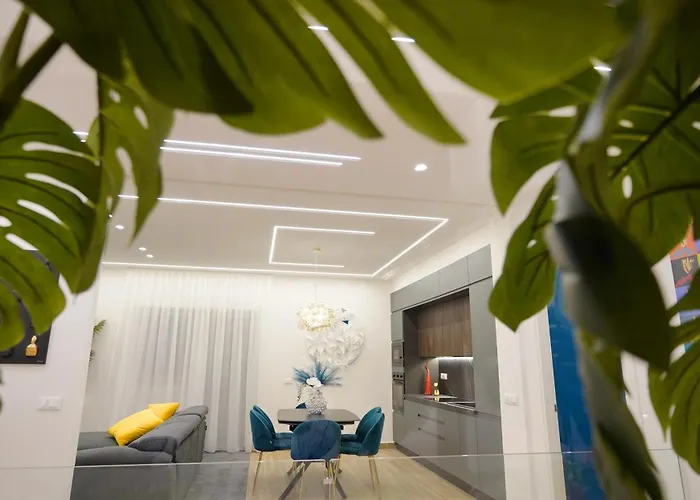 Ciotola - Parcheggio Privato, Aeroporto A 5 Minuti Naples