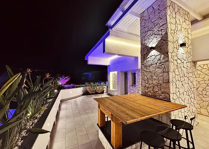 Appartement Ciotola - Parcheggio Privato, Aeroporto A 5 Minuti